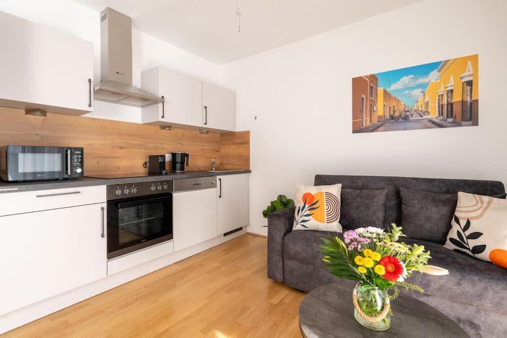 Sunny 1Br Home With Balcony By Hm Wiedeń Zewnętrze zdjęcie