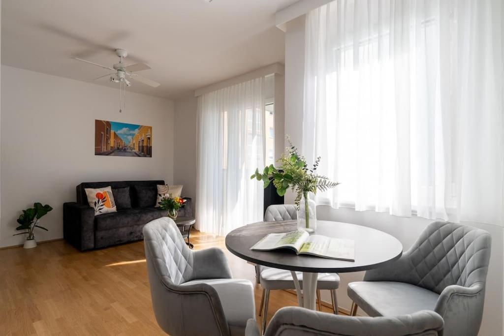 Sunny 1Br Home With Balcony By Hm Wiedeń Zewnętrze zdjęcie